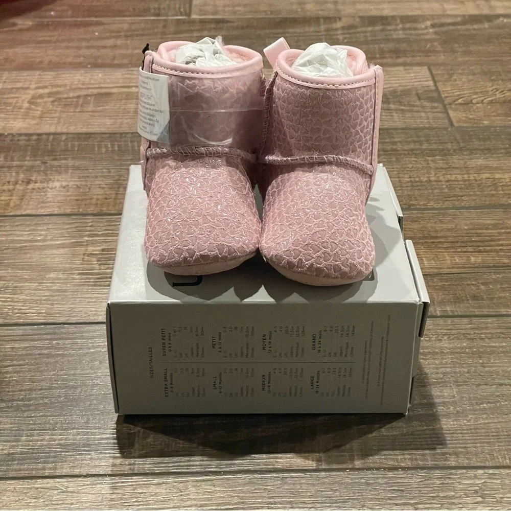 UGG new jesse